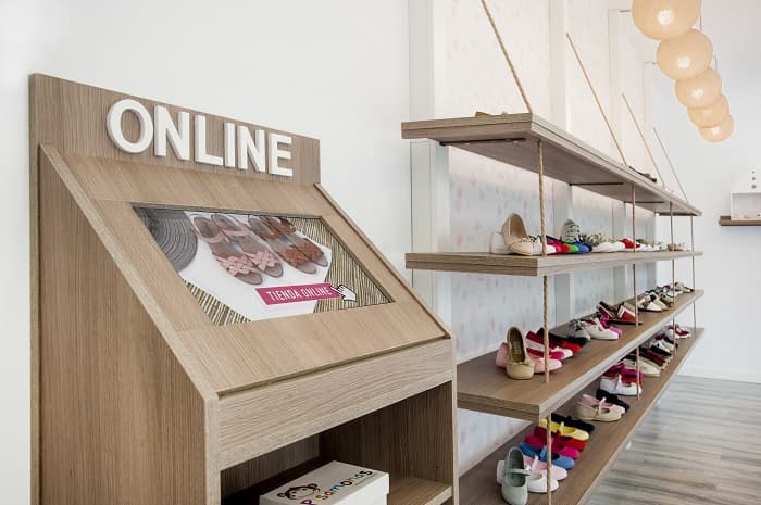 Pisamonas stores